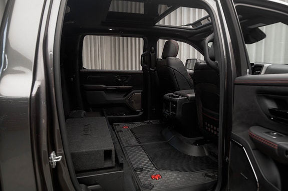 Dodge RAM 30 of 30