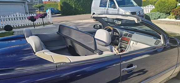 Mercedes-Benz CLK200 18 of 30