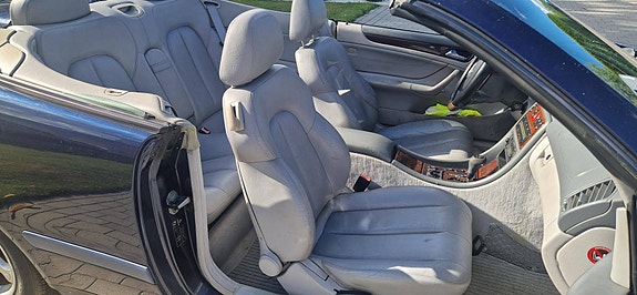 Mercedes-Benz CLK200 22 of 30
