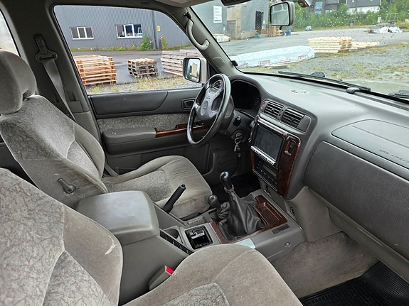 Nissan Patrol 8 of 15