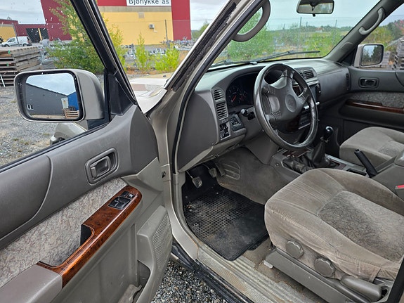 Nissan Patrol 6 of 15