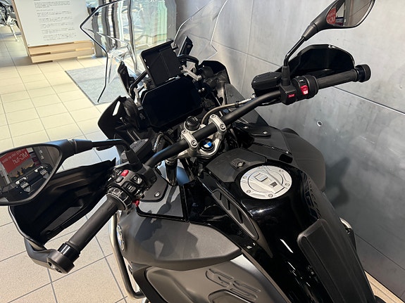 BMW R 1250 GS Adventure 12 of 19