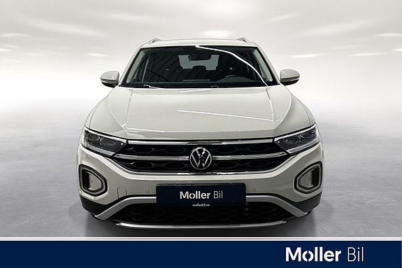 Volkswagen T-Roc 2 of 21