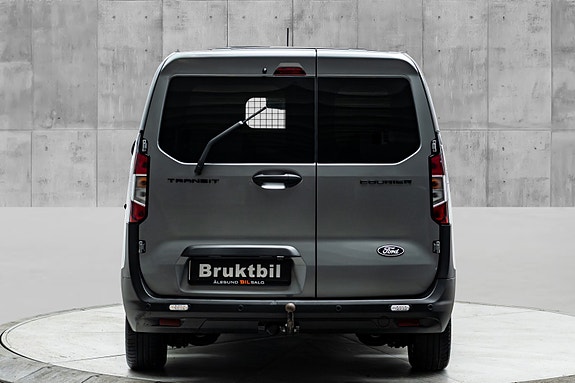 Ford Transit Courier 6 of 25