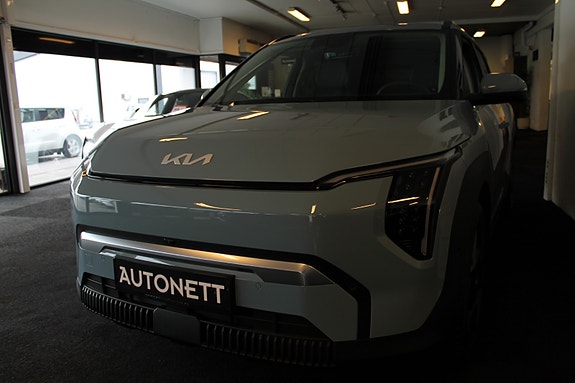 Kia EV3 7 of 30