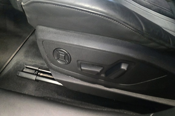 Audi e-tron 6 of 19
