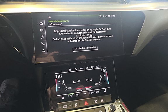 Audi e-tron 15 of 19