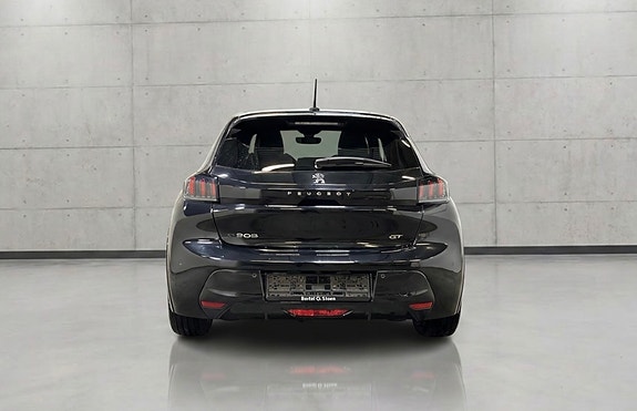 Peugeot e-208 4 of 26