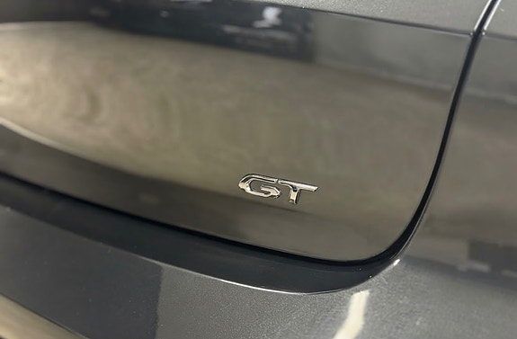 Peugeot e-208 8 of 26
