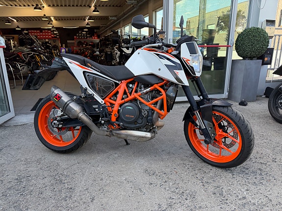 KTM 690 Duke R 5 of 11