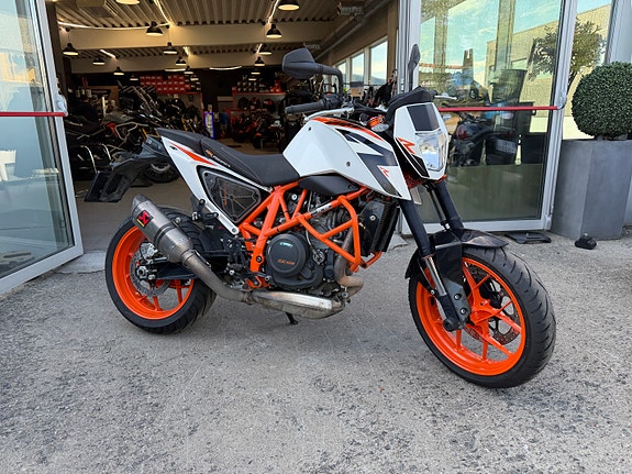 KTM 690 Duke R 7 of 11