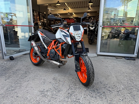KTM 690 Duke R 11 of 11
