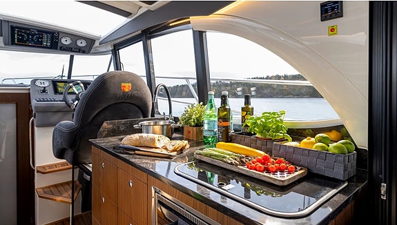 Marex 330 Scandinavia 2022 – Topputstyrt, oppgradert og velholdt 3 of 8