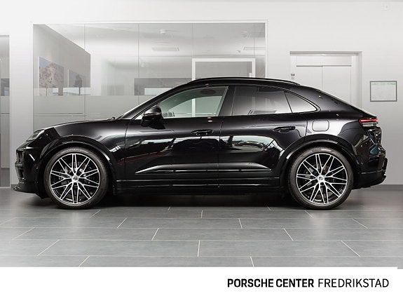 Porsche Macan 2 of 30