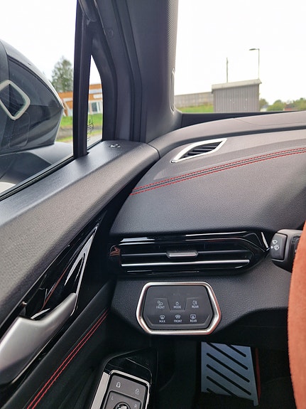 Volkswagen ID.5 GTX 16 of 30