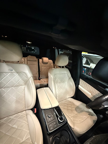 Mercedes-Benz GLS350 d 6 of 19