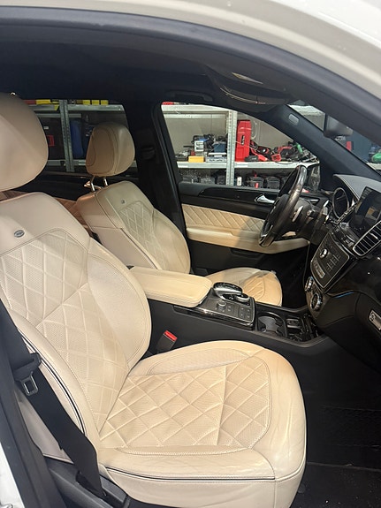Mercedes-Benz GLS350 d 5 of 19