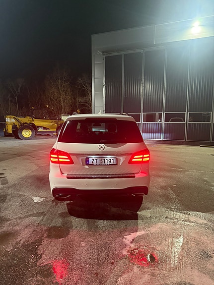 Mercedes-Benz GLS350 d 15 of 19