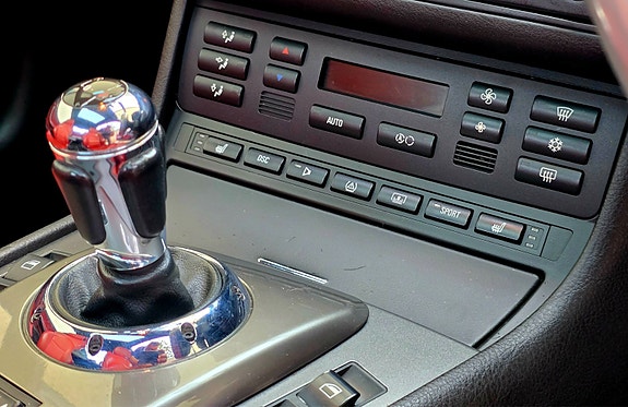 BMW M3 5 of 8
