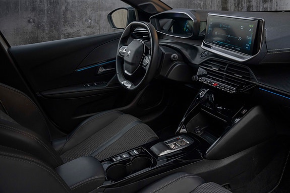 Peugeot 208 22 of 23