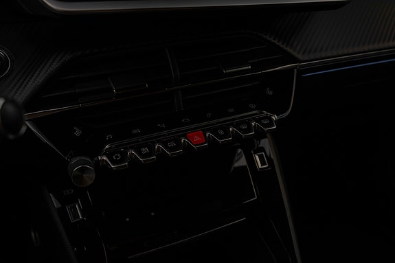 Peugeot 208 15 of 23