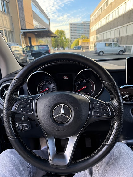 Mercedes-Benz X250 d 16 of 23
