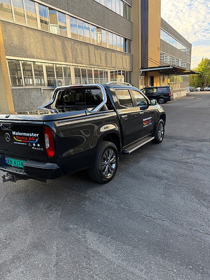 Mercedes-Benz X250 d 10 of 23