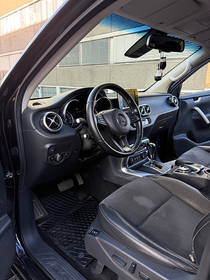Mercedes-Benz X250 d 17 of 23