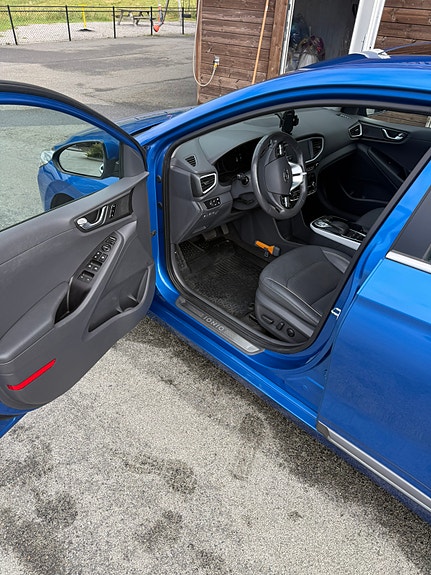 Hyundai IONIQ 7 of 16