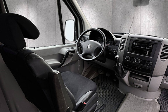 Volkswagen Crafter 13 of 19