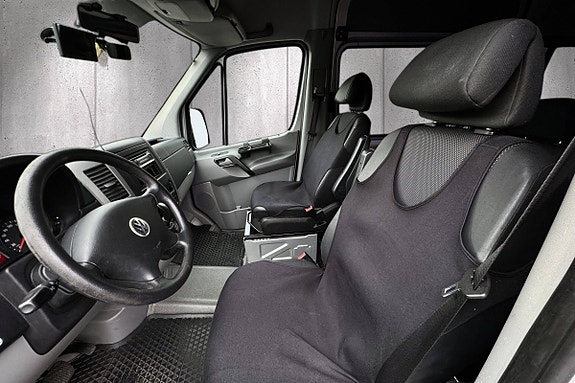 Volkswagen Crafter 14 of 19