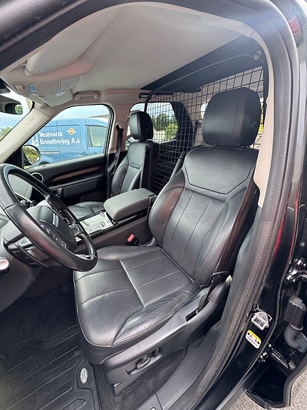Land Rover Discovery 14 of 15