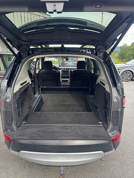 Land Rover Discovery 10 of 15