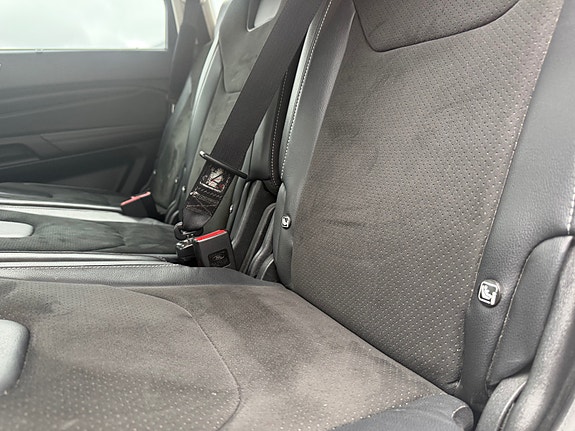 Ford S-MAX 16 of 30