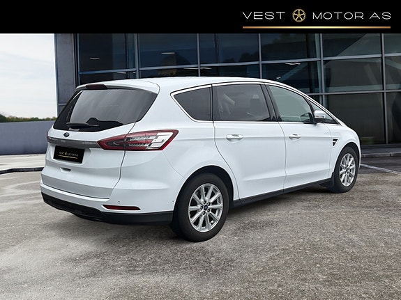 Ford S-MAX 8 of 30
