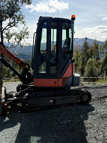 Hitachi ZX38U-3 2 of 24