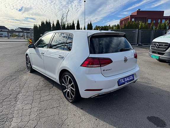 Volkswagen e-Golf VII 3 of 30