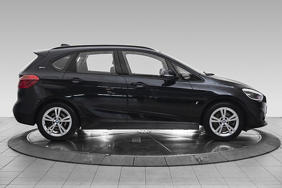 BMW 225xe 9 of 27