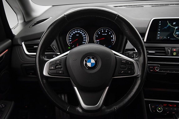 BMW 225xe 17 of 27