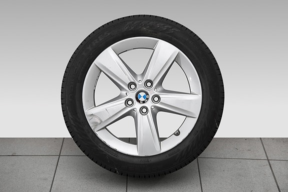 BMW 225xe 11 of 27