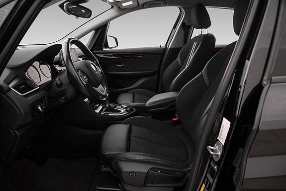 BMW 225xe 14 of 27