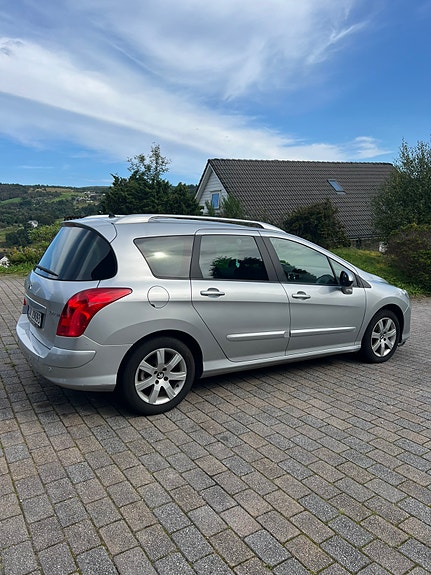 Peugeot 308 3 of 19