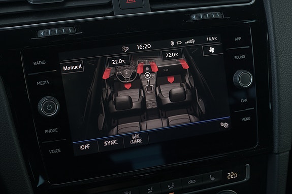 Volkswagen Golf VII 24 of 30