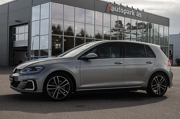 Volkswagen Golf VII 6 of 30
