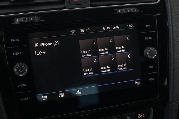 Volkswagen Golf VII 22 of 30