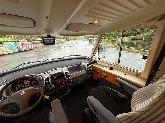 Hymer B544 12 of 30