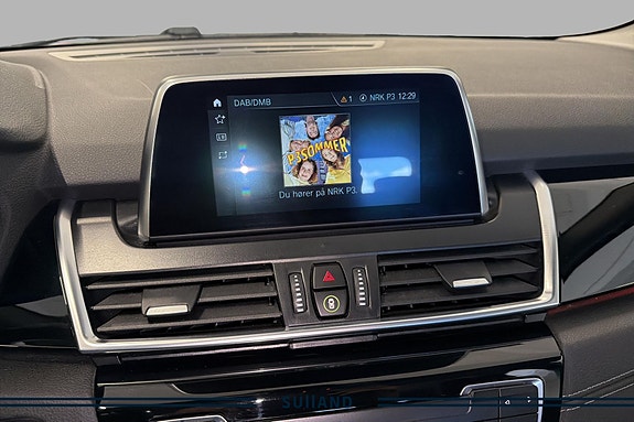 BMW 225xe 11 of 28