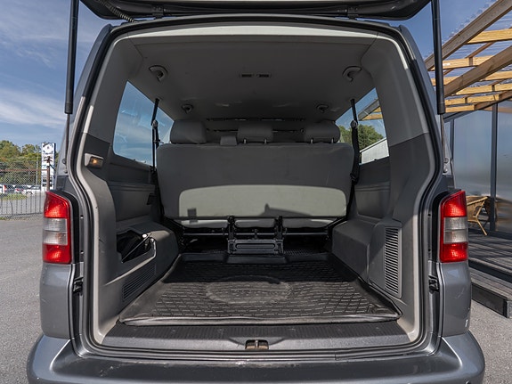 Volkswagen Caravelle 15 of 30