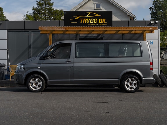 Volkswagen Caravelle 10 of 30