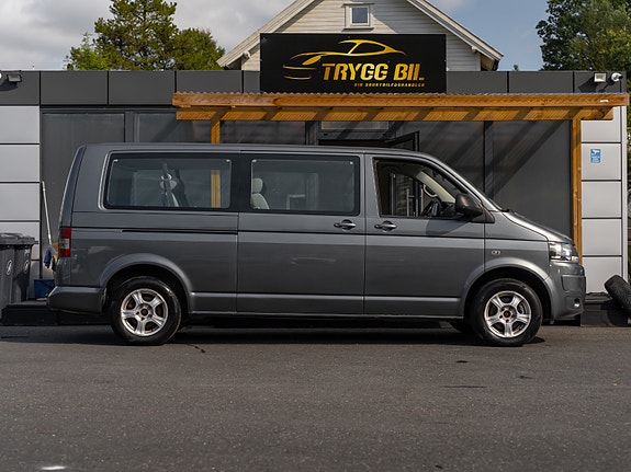 Volkswagen Caravelle 5 of 30